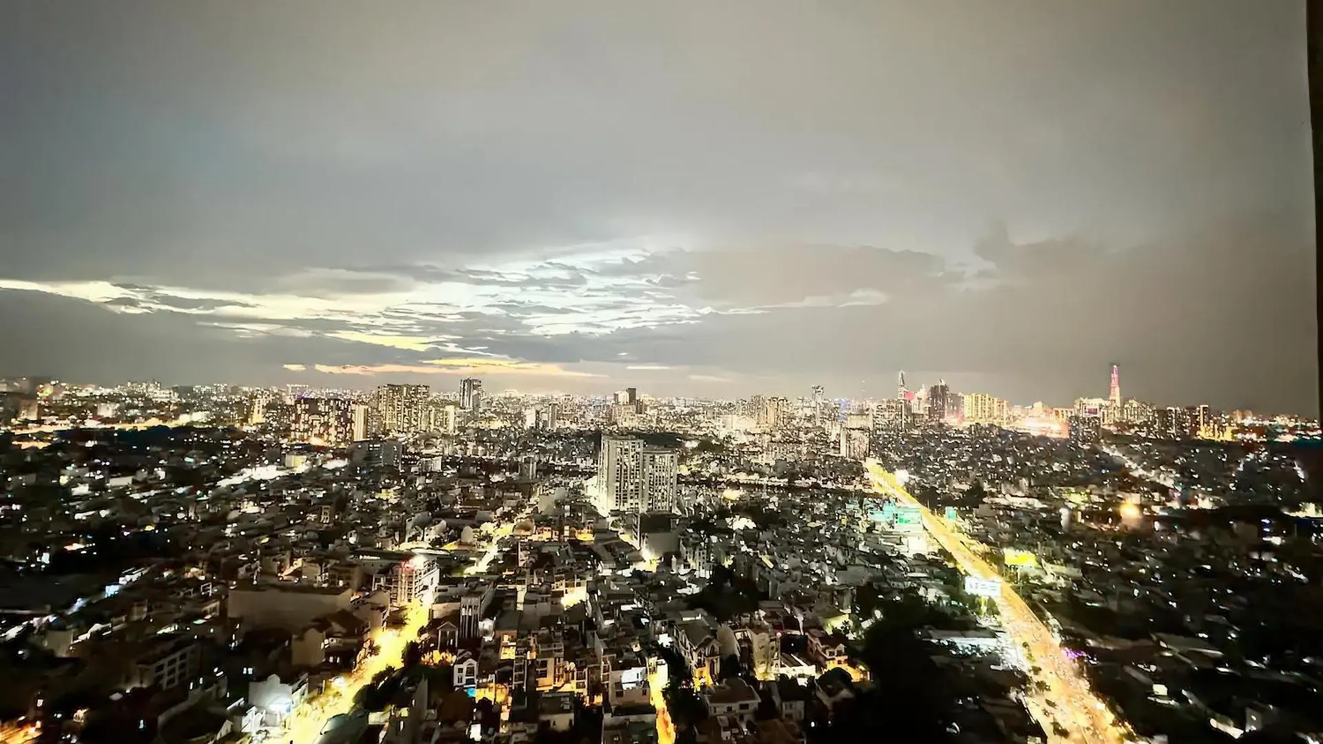 Apartment Genius Saigon - Sunrise City View D7 Ho Chi Minh City