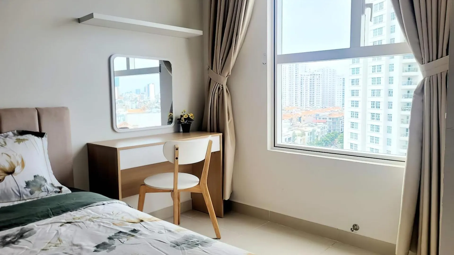 Genius Saigon - Sunrise City View D7 Ho Chi Minh City Apartment